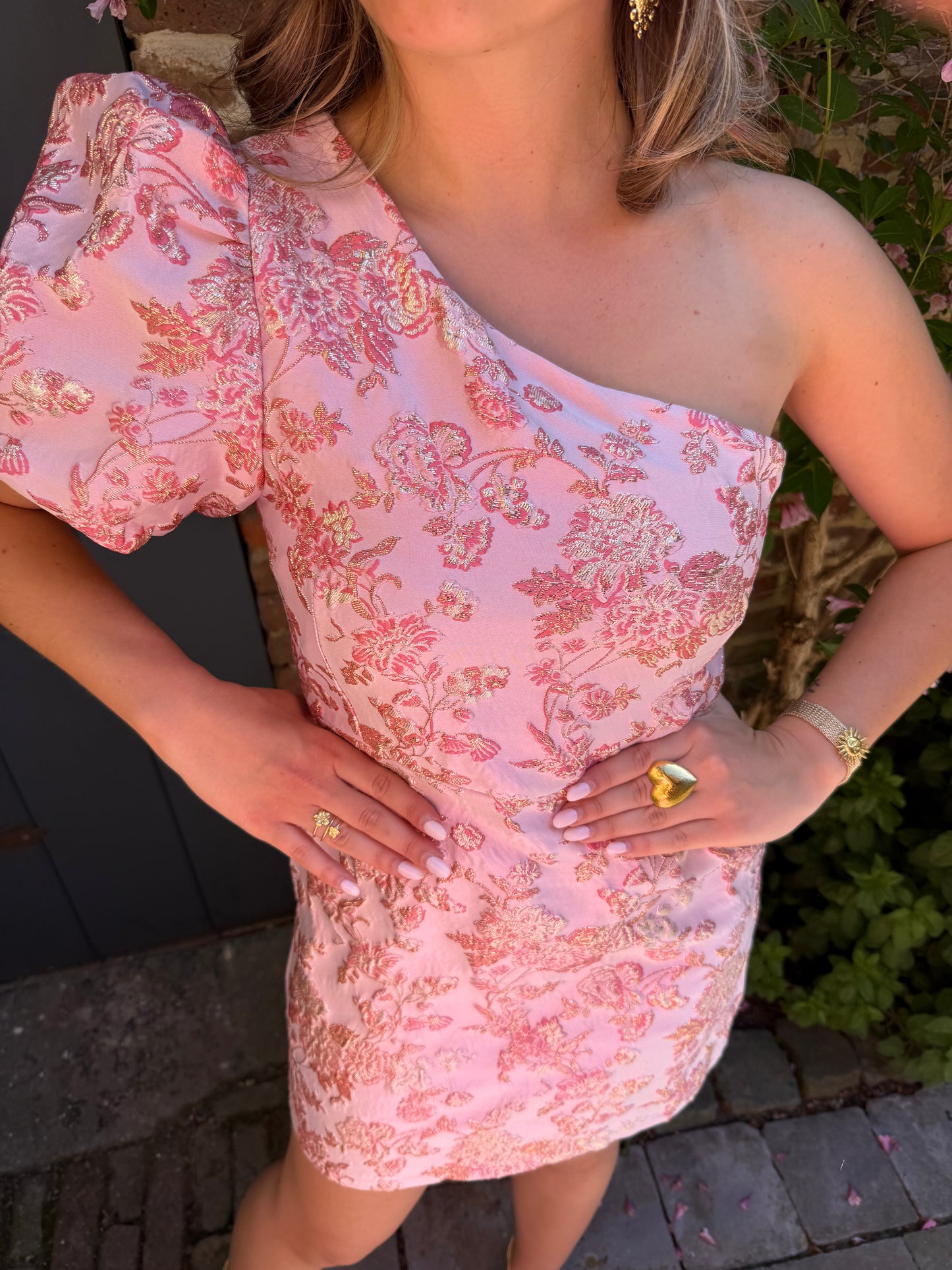 Jurk one-shoulder bloem - Roze