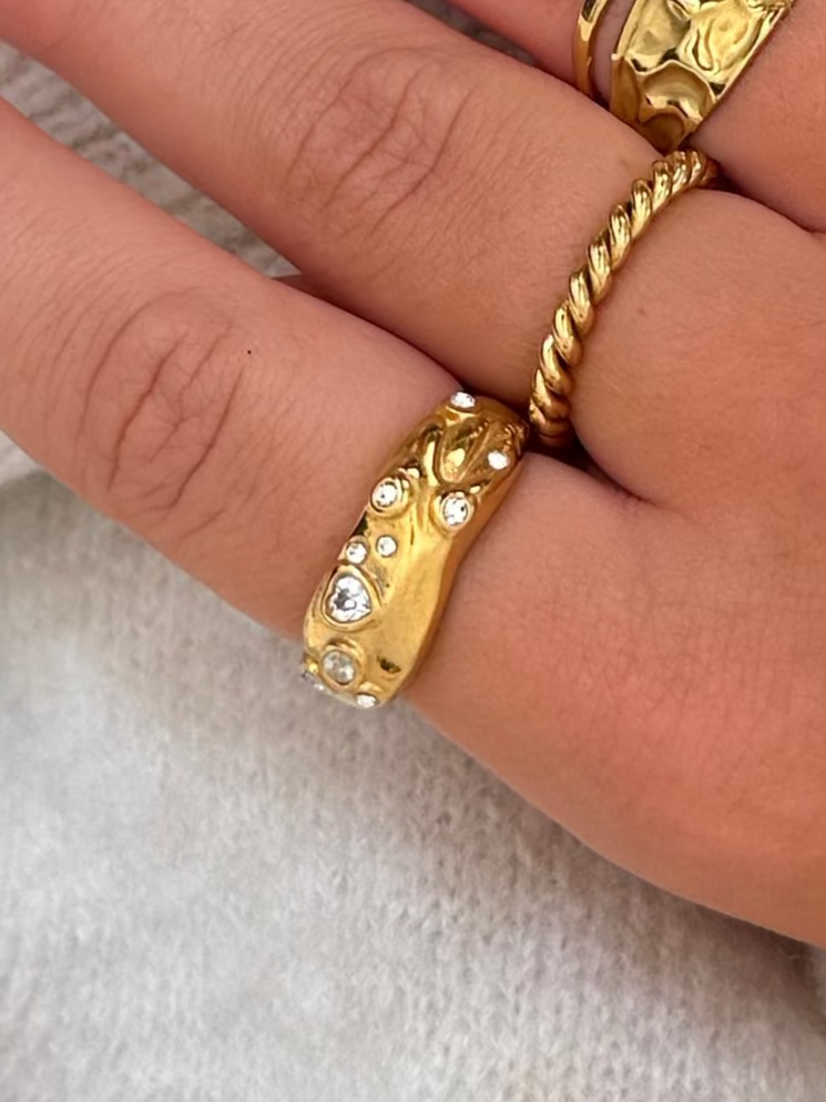 Chunky ring met steentjes - Goud