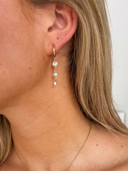 Oorbel met diamant hangertje - Goud