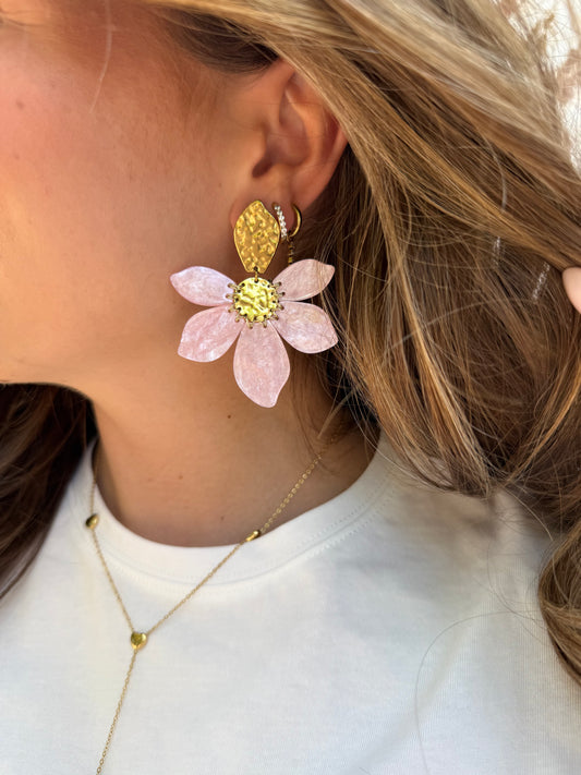 Oorbellen bloem met goud - Roze