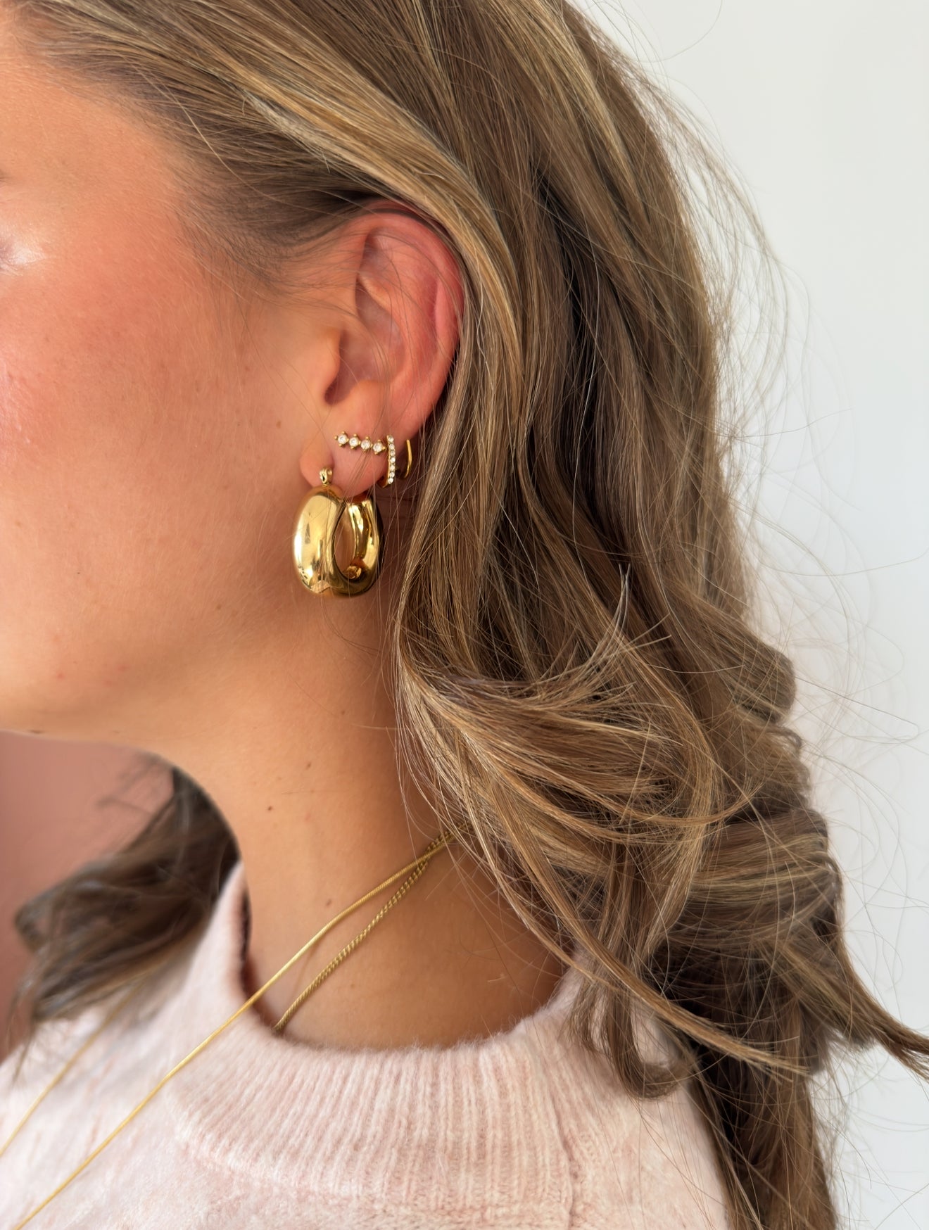 LIVA oorbel massief  - Goud