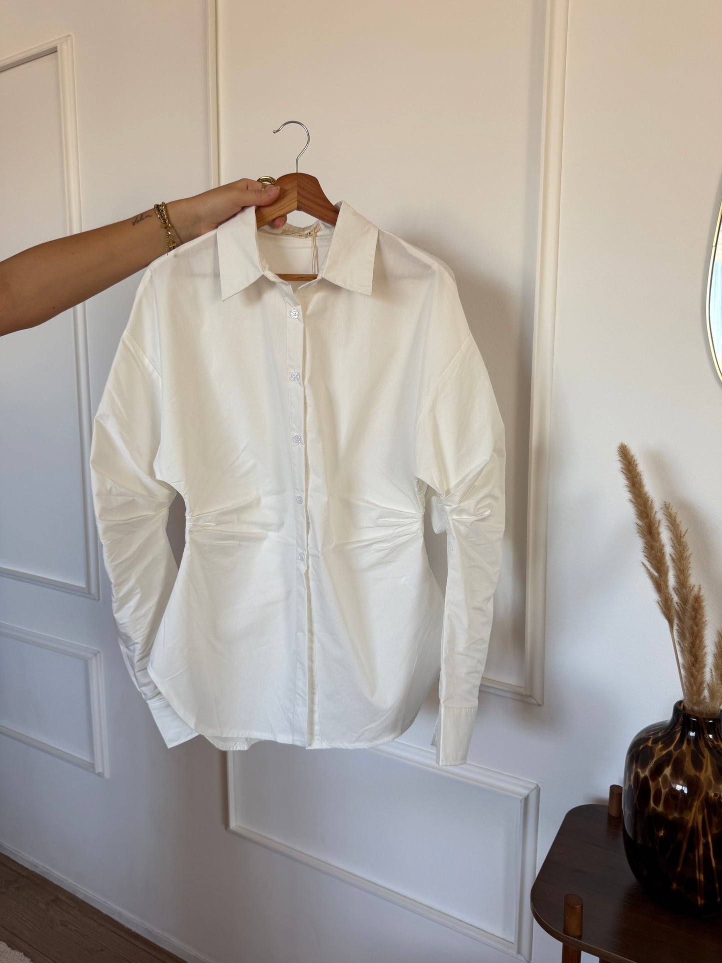 Getailleerde blouse met details - Wit