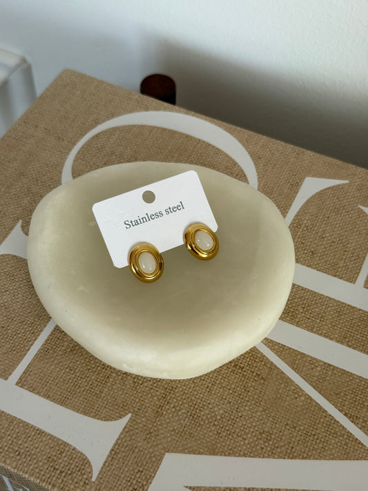 Oorbellen met steentje - Goud/Ecru